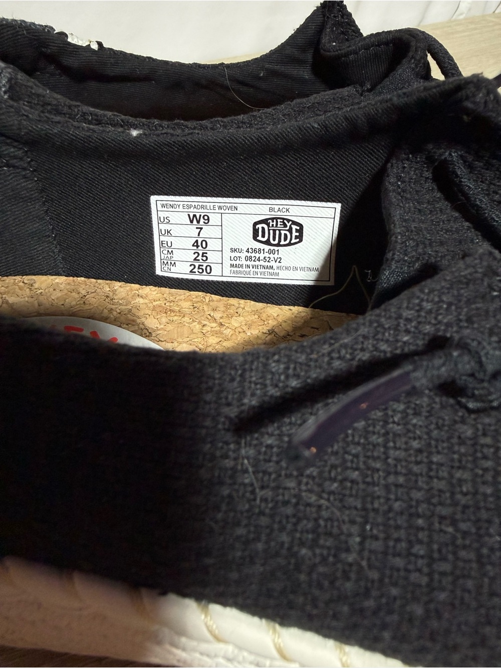 Hey Dude Wendy Slip-on Shoes, Sz 9.  NWOB - Picture 2 of 7